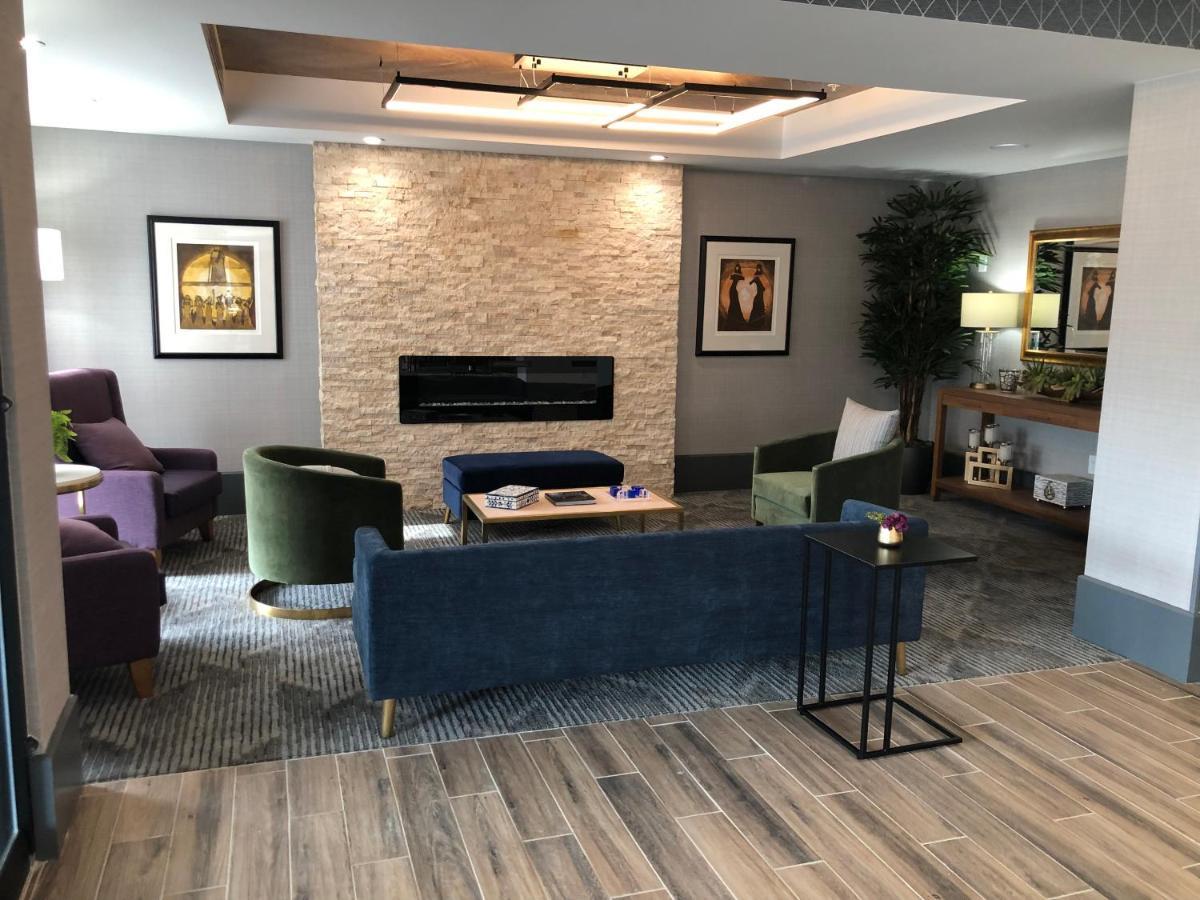 Comfort Inn & Suites Gallatin - Nashville Metro ภายนอก รูปภาพ