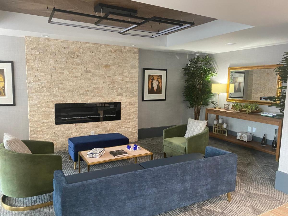 Comfort Inn & Suites Gallatin - Nashville Metro ภายนอก รูปภาพ