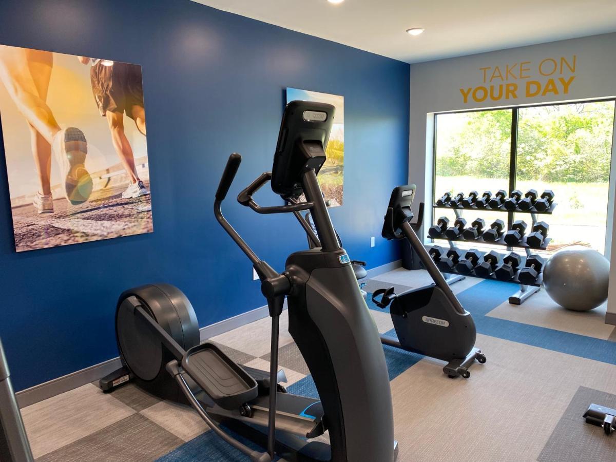 Comfort Inn & Suites Gallatin - Nashville Metro ภายนอก รูปภาพ